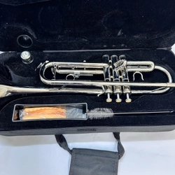 Lèn Trumpet mới nguyên hộp có dsur búp  454967
