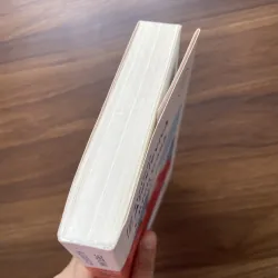 Chiến trang không có một khuôn mặt phụ nữ - Svetlana Alexievich 1005407