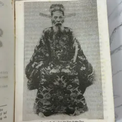 Quốc triều chính biên toát yếu - Quốc sử quán triều Nguyễn 781192