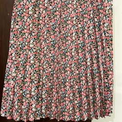 Chân vây midi xếp ly hoa nhí Nem fashion 