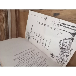 Oliver Moon and the Broomstick Battle - Sue Mongredien 1001171