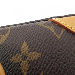 Túi đeo chéo Louis Vuitton Monogram Stripe (LV Squared) Trio Messenger M45965 613185
