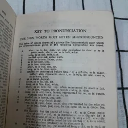 A DICTIONARY OF SYNONYMS AND ANTONYMS [Đồng nghĩa & Trái nghĩa] by Joshep Devin  762522