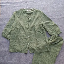 Bộ mặc nhà họa tiết sọc 932347