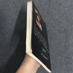 Người đàn bà làm thơ và trăng (Tác giả ký tặng) - Phan Ngọc Thường Đoan 876875