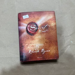 Bí mật sách bìa cứng 735057