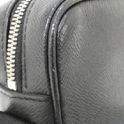 Túi đeo chéo ngoài trời Louis Vuitton Taiga (Mẫu V) PM M30703 612115