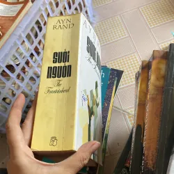 Suối Nguồn Aynr Rand 796556