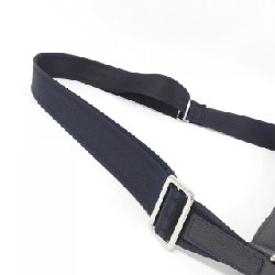 Túi đeo vai Louis Vuitton Taiga Sasha M32629 - Hàng hiệu chính hãng 767480