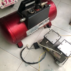 Bình khí nén PUMA AST-22 dung tích 22L, màu đỏ. Kèm đầu bơm hút