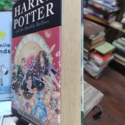 Sách: Harry Potter and theo Deathly Hallows - J.K. Rowling (A2) 587280