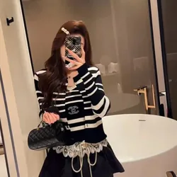 Set Áo Len 2 Dây Kèm Cardigan Hoạ Tiết Basic 720743