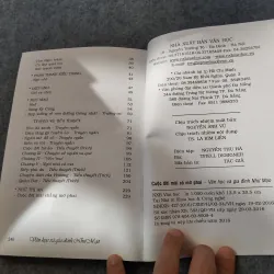 CUỘC ĐỜI MÃI CÓ MỜ PHAI. VĂN HỌC VÀ GIA ĐÌNH NHƯ MẠO 720732