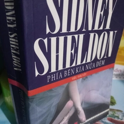 phía bên kia nửa đêm
