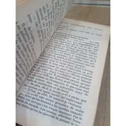 Hercule Poirot quitte la scène - Agatha Christie