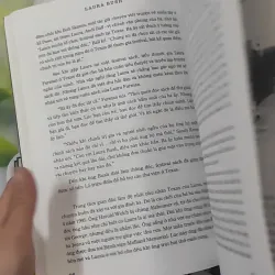Laura Bush - Chân Dung Đệ Nhất Phu Nhân Nước Mỹ - Ronald Kessler 1018921