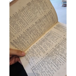 DICTIONARY OF TECHNICAL TERMS AND PHRASES : FRENCH-ENGLISH & ENGLISH-FRENCH 222144