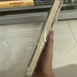 Quái Nhân Làng Ngọc - Trần Thanh Cảnh (Bìa cứng) 569344