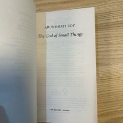 The God of Small Things (Chúa Trời của những điều vụn vặt) - Arundhati Roy (MỚI) 391299