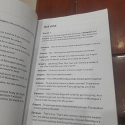 ROMEO and JULIET (modern english version side-by-side with full original text) 472164