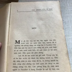 Phu nhân của tỷ phú 993447