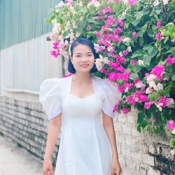 Váy trắng đi cưới size s