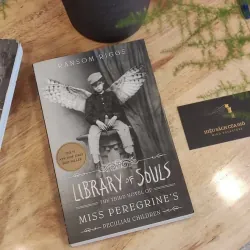 Miss Peregrine's: Library of Souls - Ransom Riggs