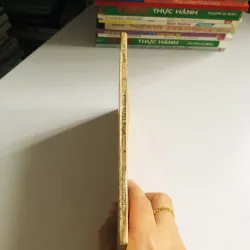 YOGA GIẢM STRESS ( SÁCH IN MÀU) 219417