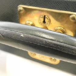 Túi Louis Vuitton Taiga President M30004 617378