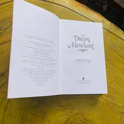 THE DREAM MERCHANT- ISABEL HOVING 557566