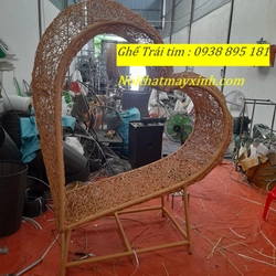 Ghế trái tim checkin mây xinh 387437