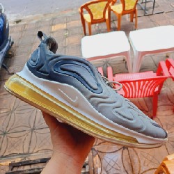 Giày Nike mang 1 lần. Size 44