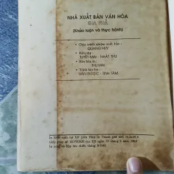 Gia Phả khảo luận và thực hành - Dã Lan & Nguyễn Đức Dụ 700415