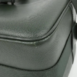 Túi đeo vai Louis Vuitton Taiga Reporter 28cm M30154 610775