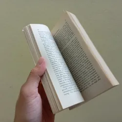 The roadlerss travelled, english book sách tiếng Anh  997701