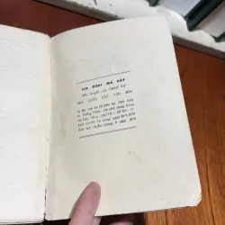 [Sách 7x] - II Tiểu Thuyết Của Phan Tứ: Gia Đình Má Bảy - 1975 797180