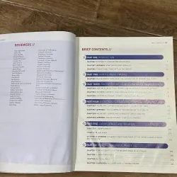 Macroeconomics - Hubbard và cộng sự (2nd edition) 750727