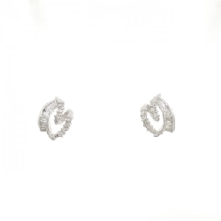 PT900 Bông tai kim cương 0.18CT - Hàng hiệu Authentic