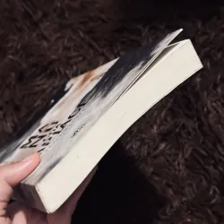 Ma nữ của Laplace 1010497