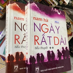 Ngày Rất Dài bìa cứng 