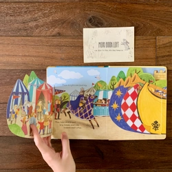 Sách ngoại văn The Castle - Peep inside, New, Board Book 483037