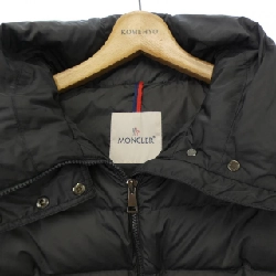 Áo khoác lông vũ MONCLER 637173