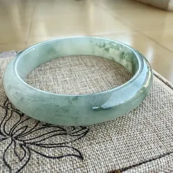 Vòng ngọc cẩm thạch phiêu hoa bay  698467