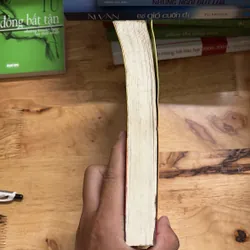 II Tiểu Thuyết Lịch Sử: Ngàn Mặt Trời Rực Rỡ - KHALED HOSSEINI - 2018 699417