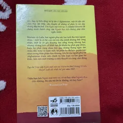 Ngàn mặt trời rực rỡ 569885