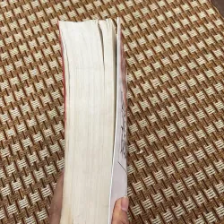 Tiểu thuyết quyền lực thứ tư 1017776