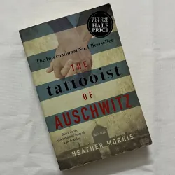 The Tattooist of Auschwitz - Heather Morris