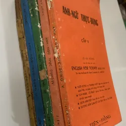 Anh ngữ thực dụng, tập 1-5, Lê Bá Kông, in trước 1975 718090