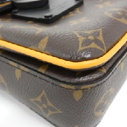 Túi đeo vai Louis Vuitton Monogram Macassar S-Lock Vertical Wearable Wallet M82535 612710