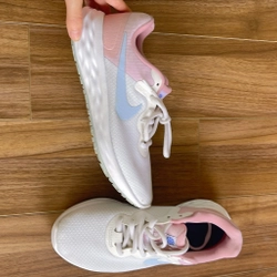 Giày Nike nữ pick store tại Nhật used nhưng khá mới và tốt 478822